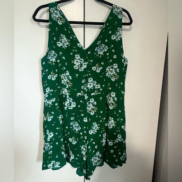 LOFT Green Floral Romper - Picture 3 of 5